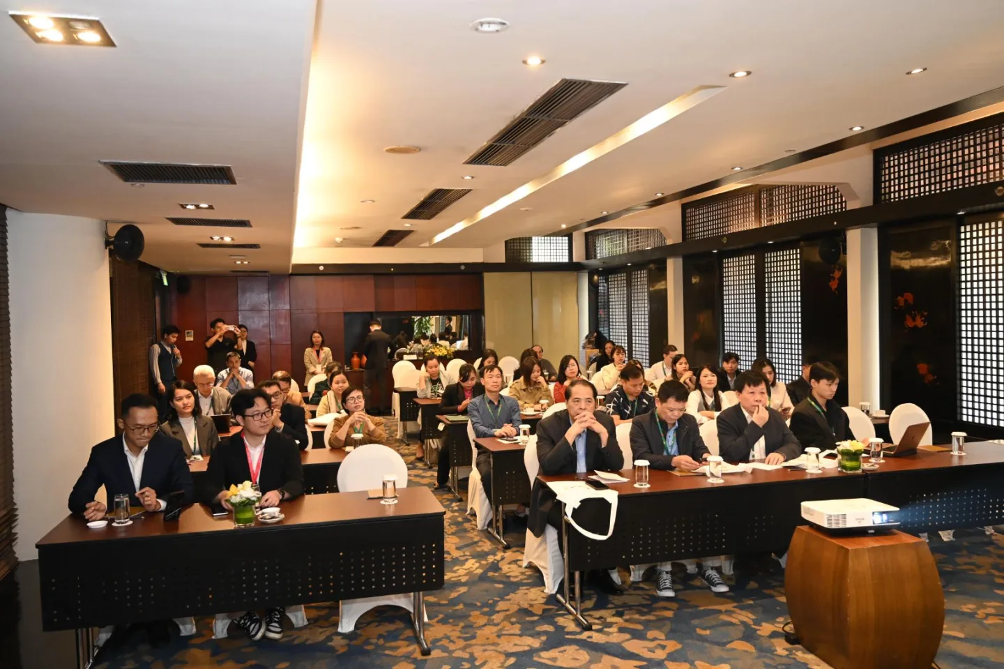 discover zoho hanoi 1