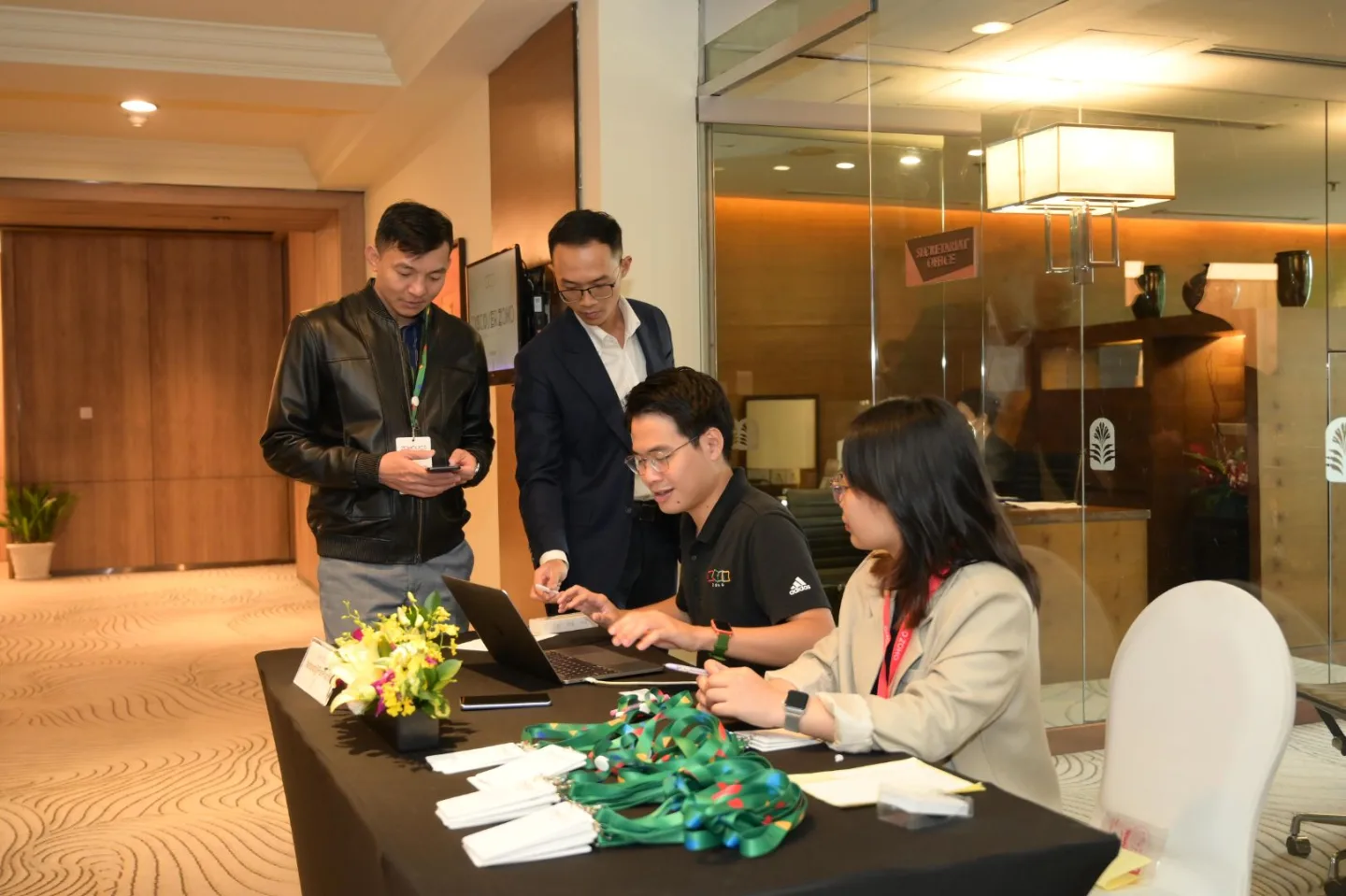 discover zoho hanoi 5 1